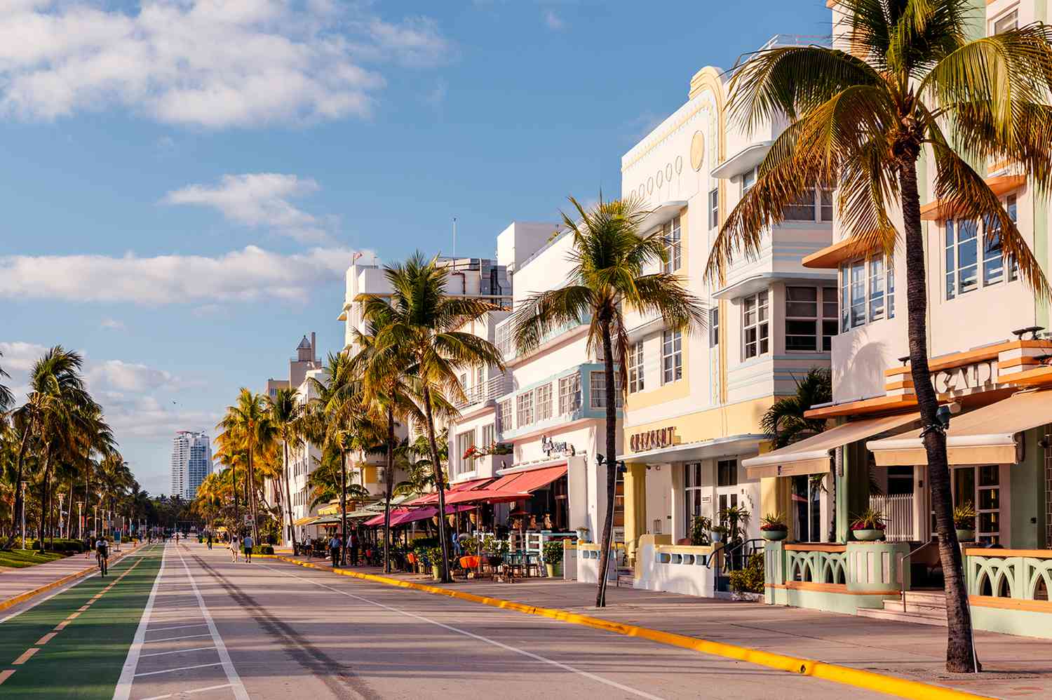Miami professionals and consumers participating in market research